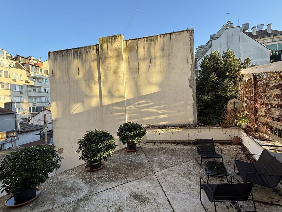 Ателие под наем в центъра, Бургас