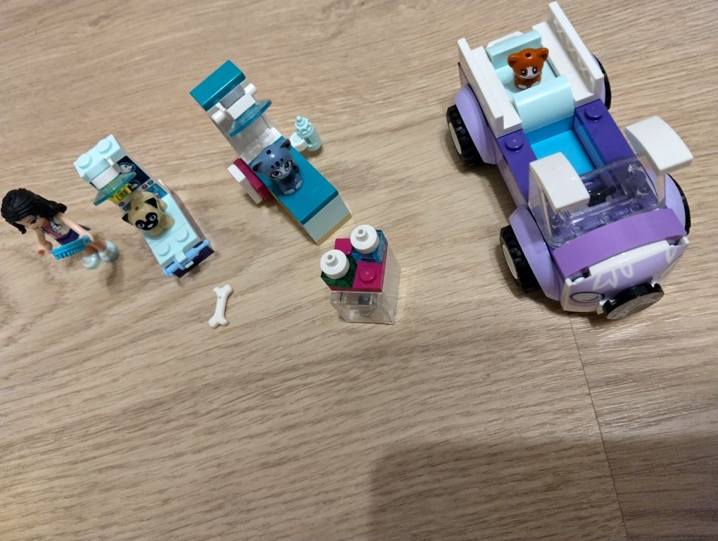 Lego friends 41741 Vet bus