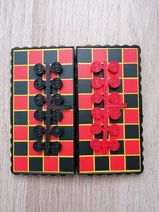Joc magnetic Checkers