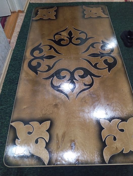 Продам стол новый