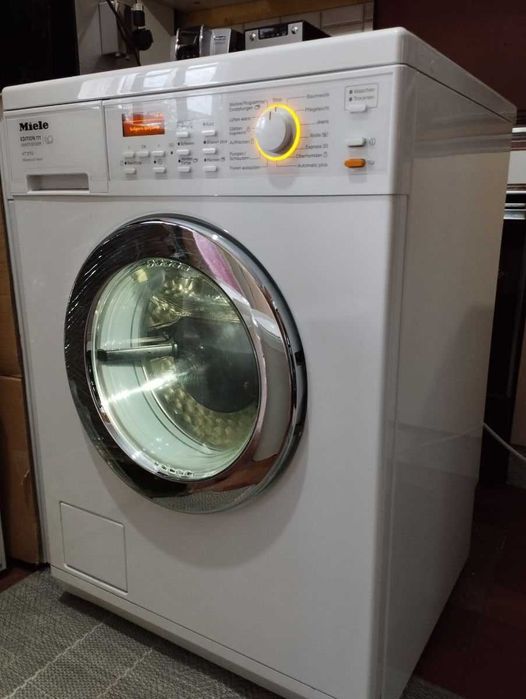 Стиральная машинка Miele