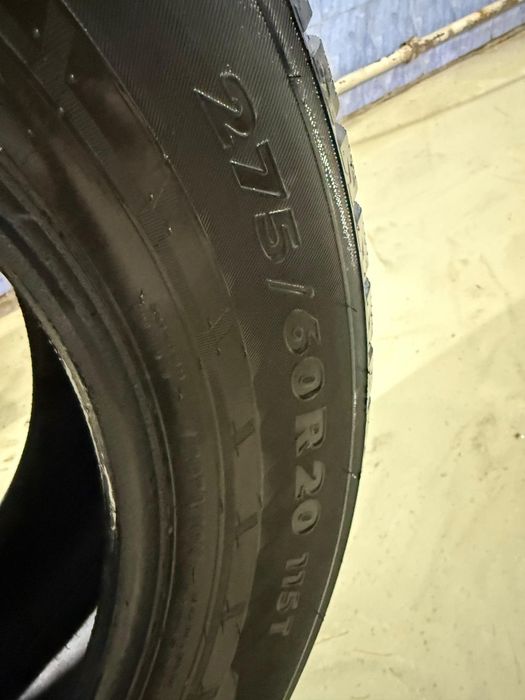 Продам комплект шин 275_60_20