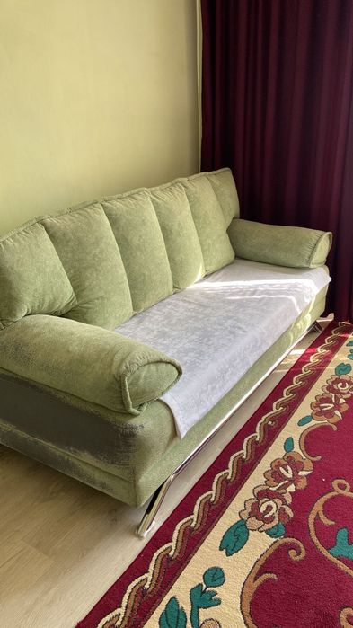 ПРОДАМ! Диван и ковер