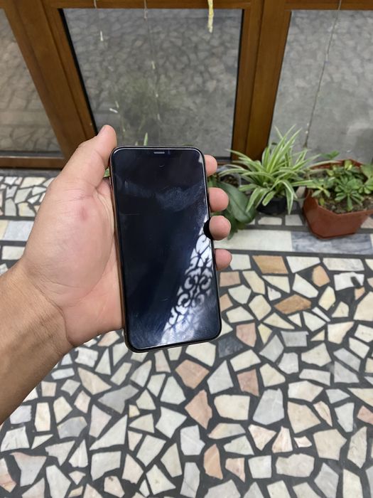 IPhone 11 pro 64 / 70 vakum tel achimagan qriahka singan bolgani