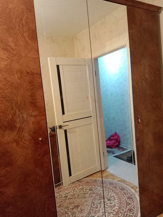 Продается спальный гарнитур