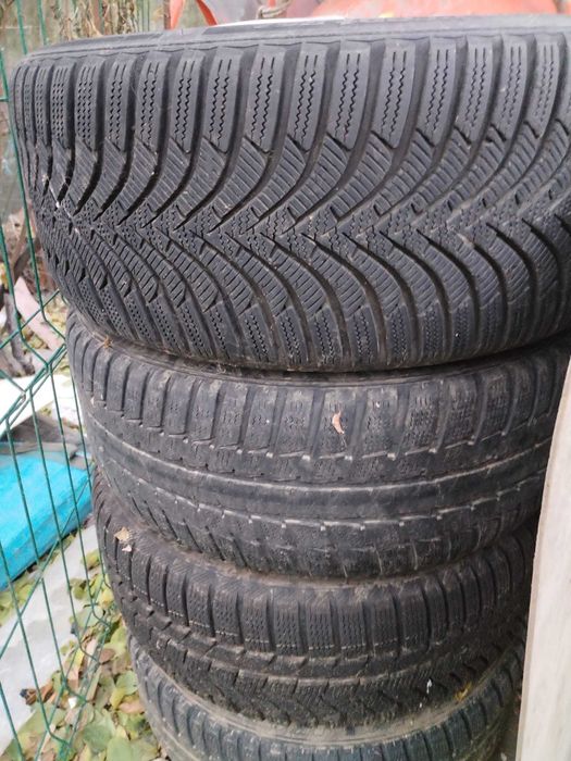 jante si anvelope iarna pentru BMW 225/45/r17