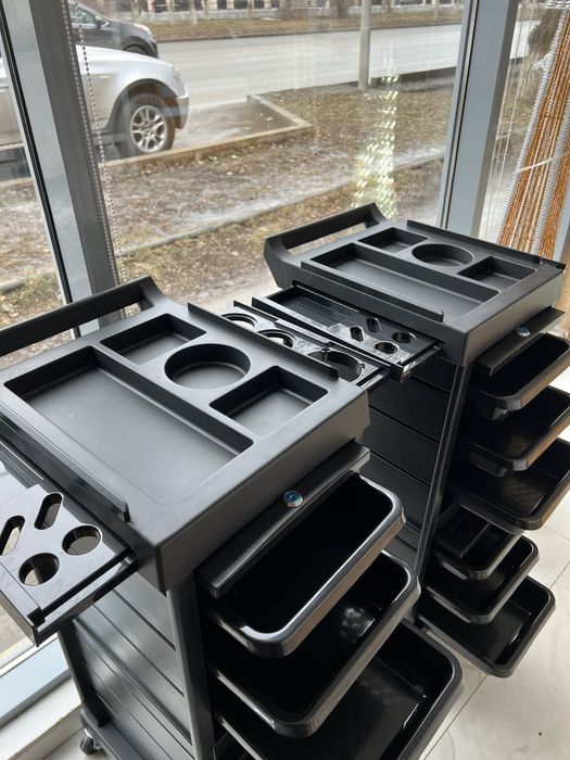 помощник салон красоты