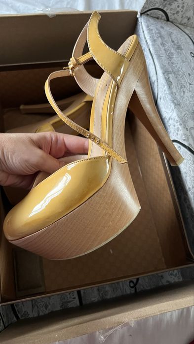 Pantofi cu toc inalt Gucci