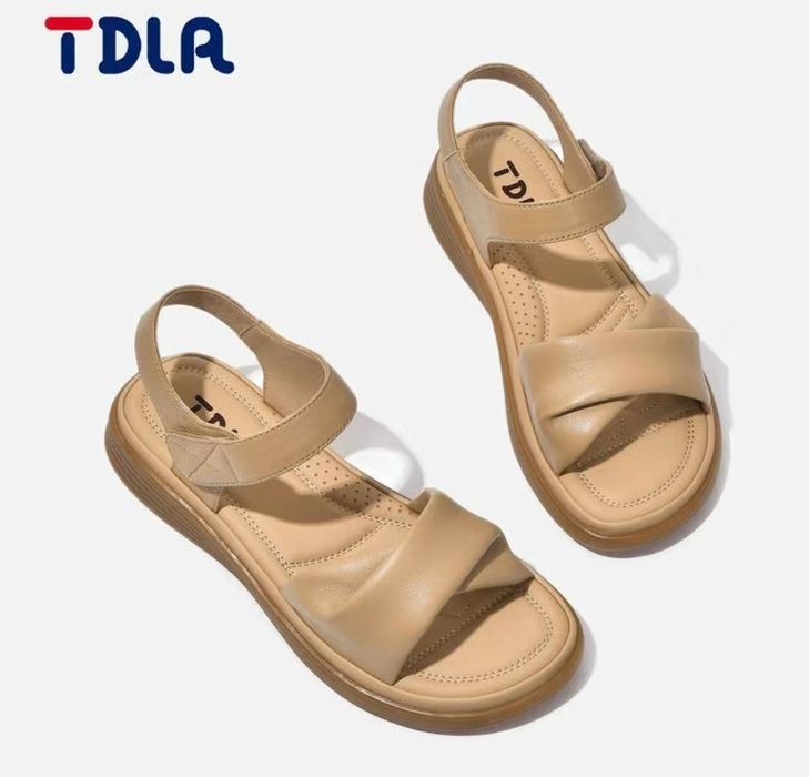 Продам босоножки кожаные новые