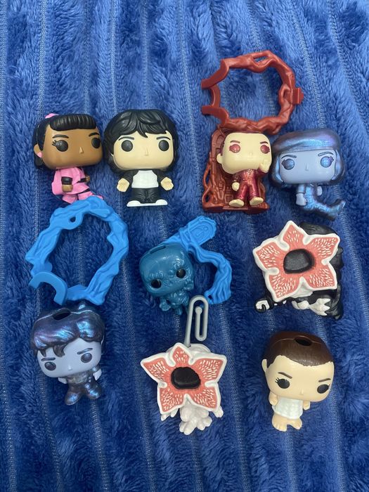 Продам все фигурки оптом за 6000 пишите в ватсап номер снизу