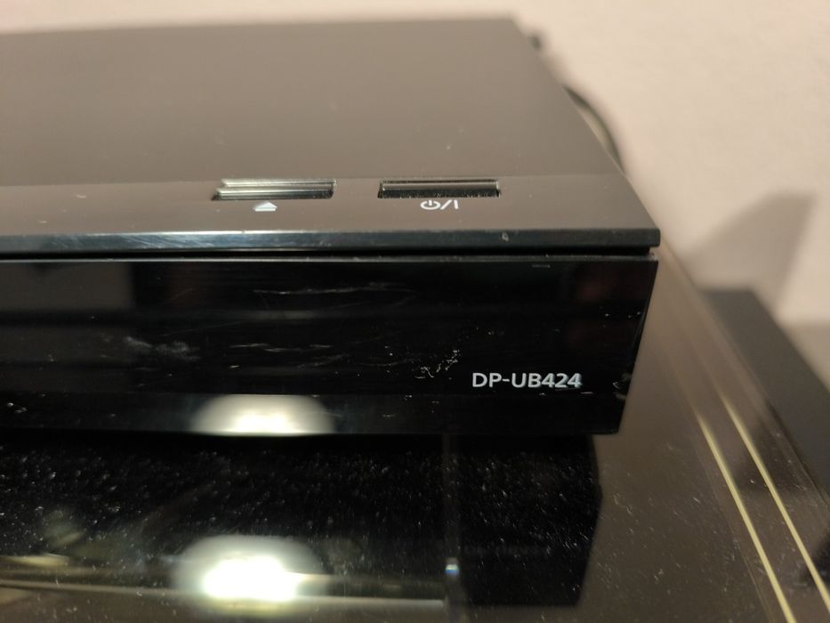 Blu-ray плеър Panasonic DP-UB424