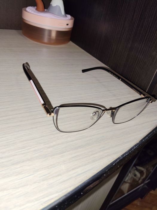 Ochelari de vedere noi