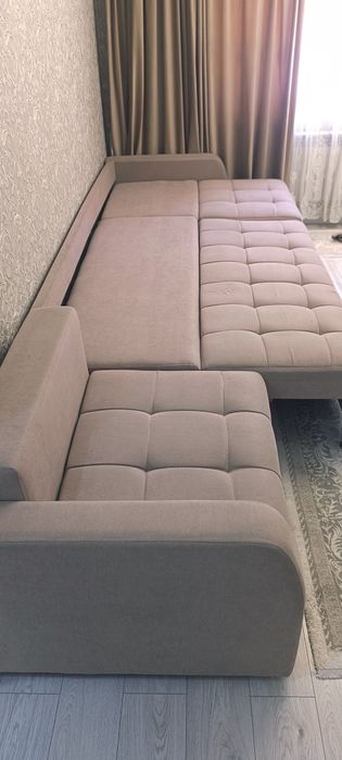 Продаю ДИВАН -4ёх метровый