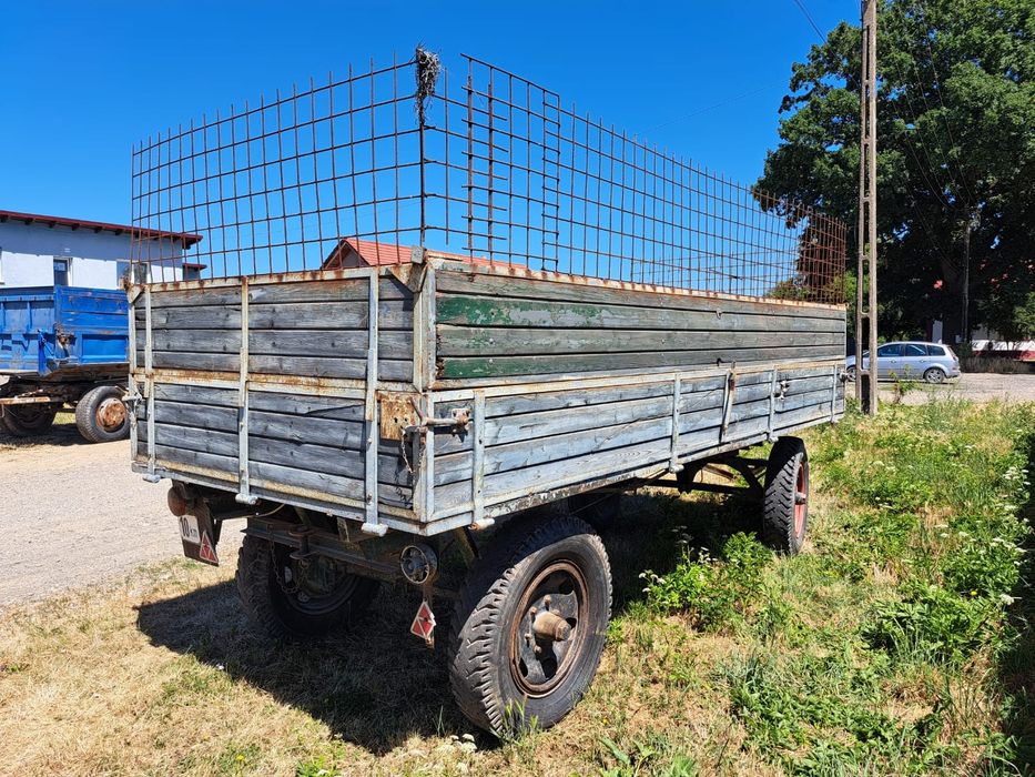 Vand remorca dupa tractor