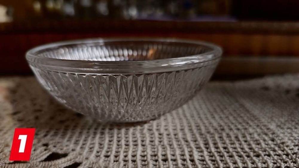 Битови домашни чинии и купички