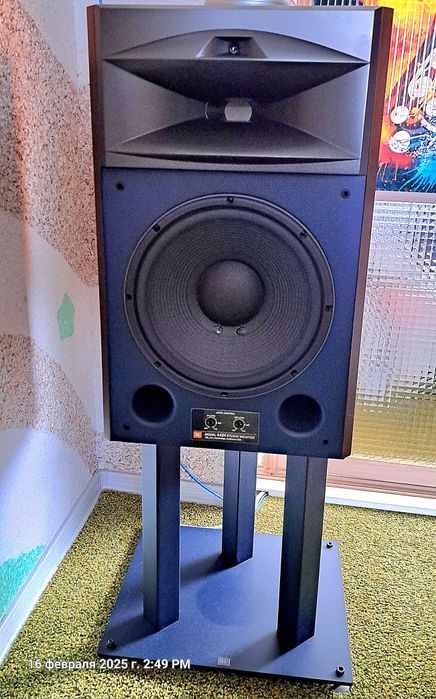 Акустическая система JBL