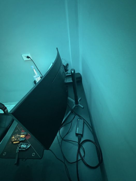 Монитор AOC 34 дьюм 2к разрешение 165Гц Срочно!