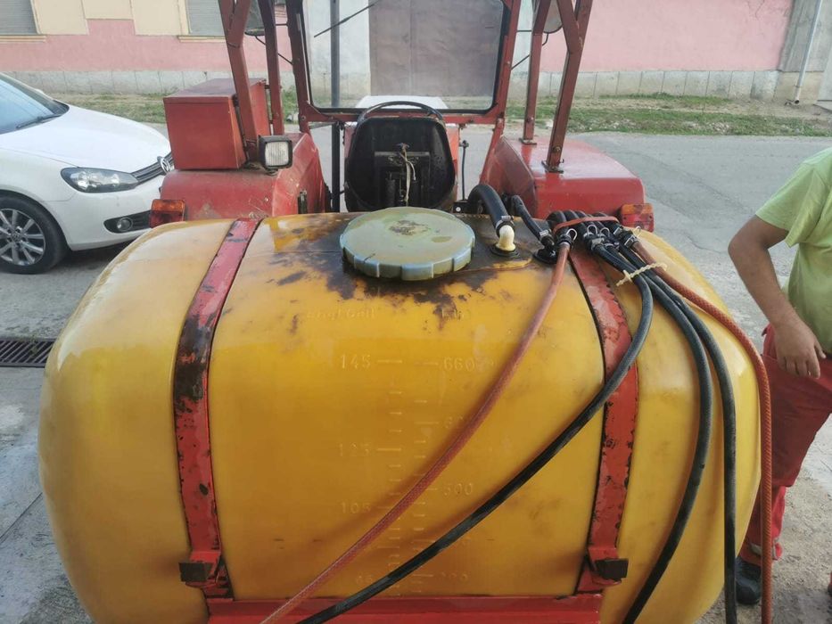 Stație de ierbicidat 660 de litri