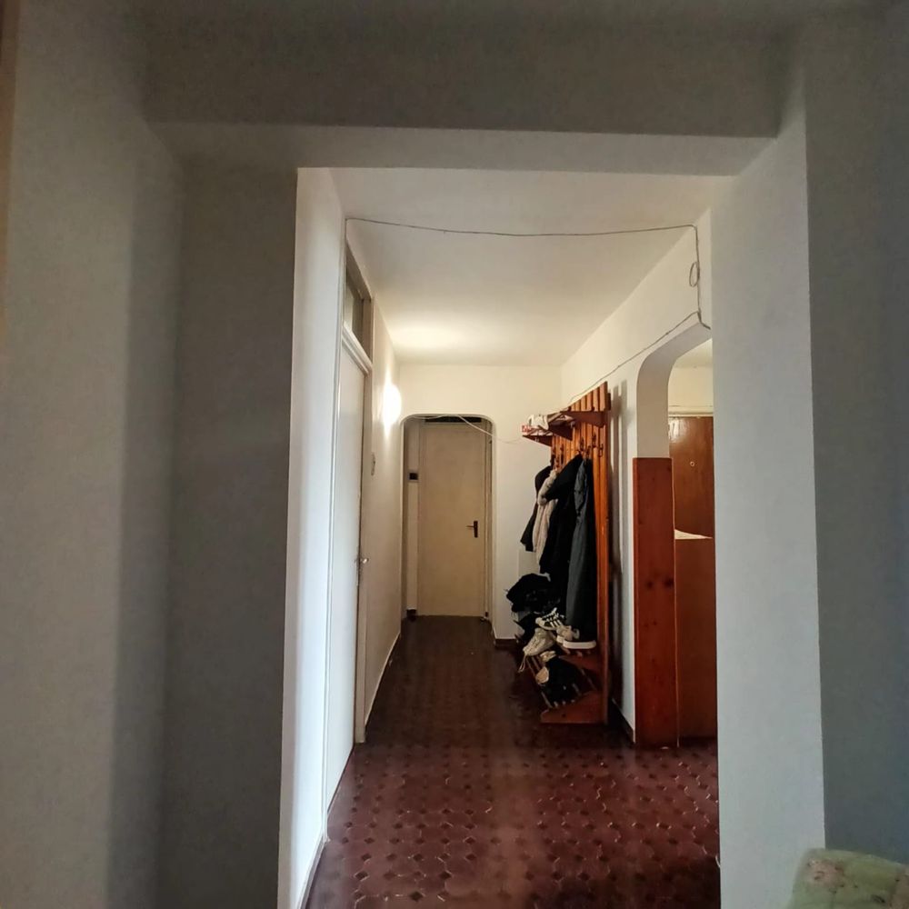 Vand apartament 4 camere