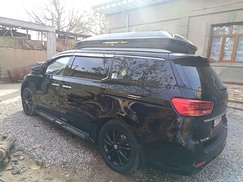 Продаю Kia Carnival 2020 года — Полная комплектация