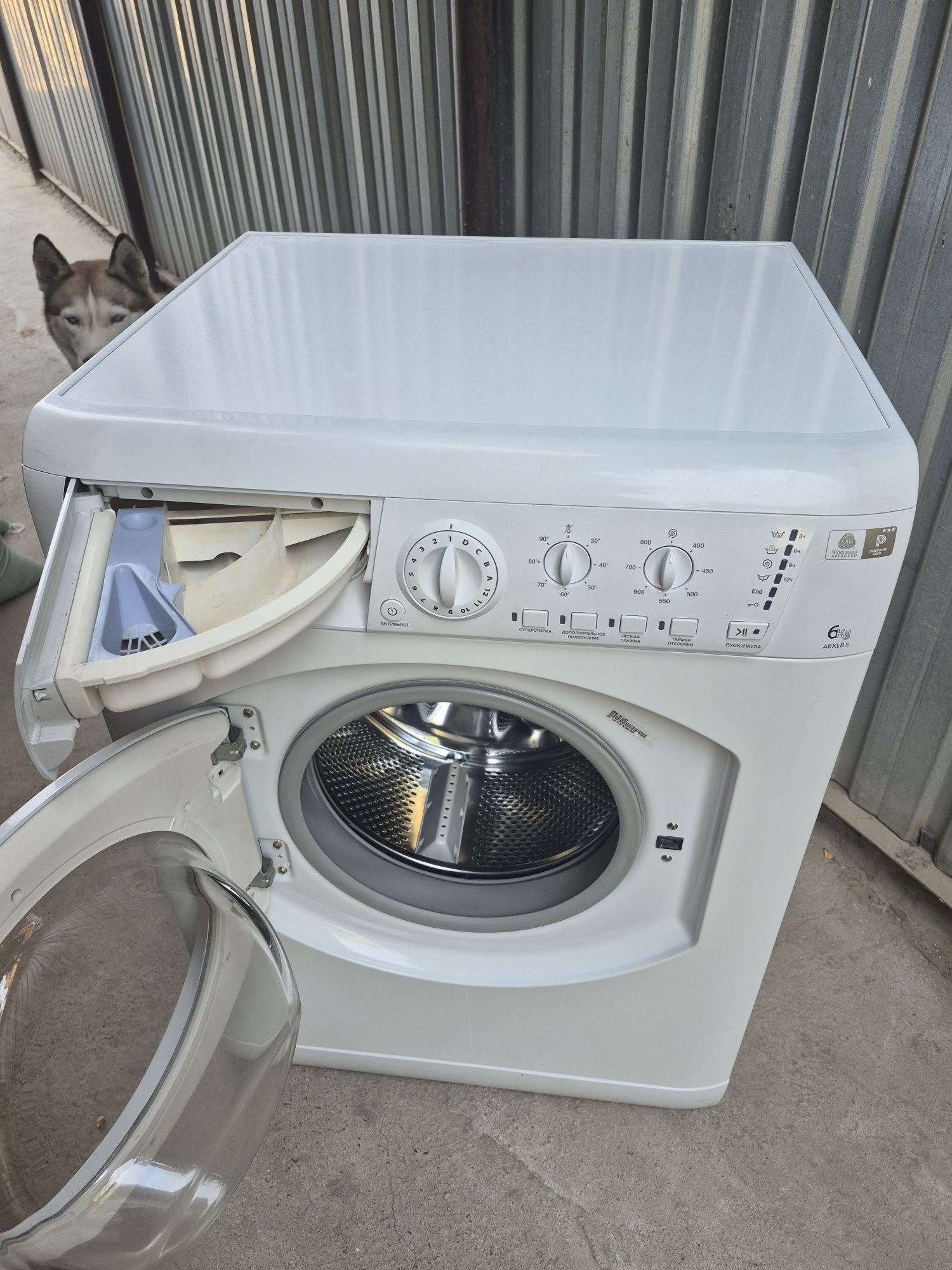 Продам Автомат HoT point Ariston 6 кг в шикарном состоянии.