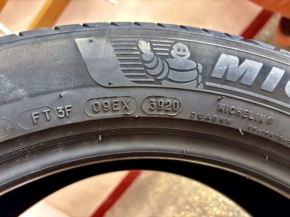 2 anvelope Michelin Primacy 4 de vara, 215 55 R17, stare f buna