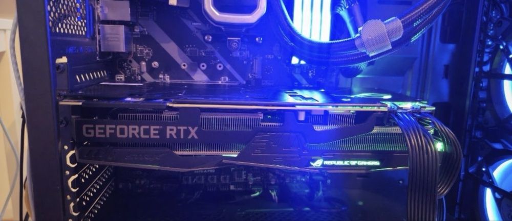 Asus rog strix RTX 2080 8GB