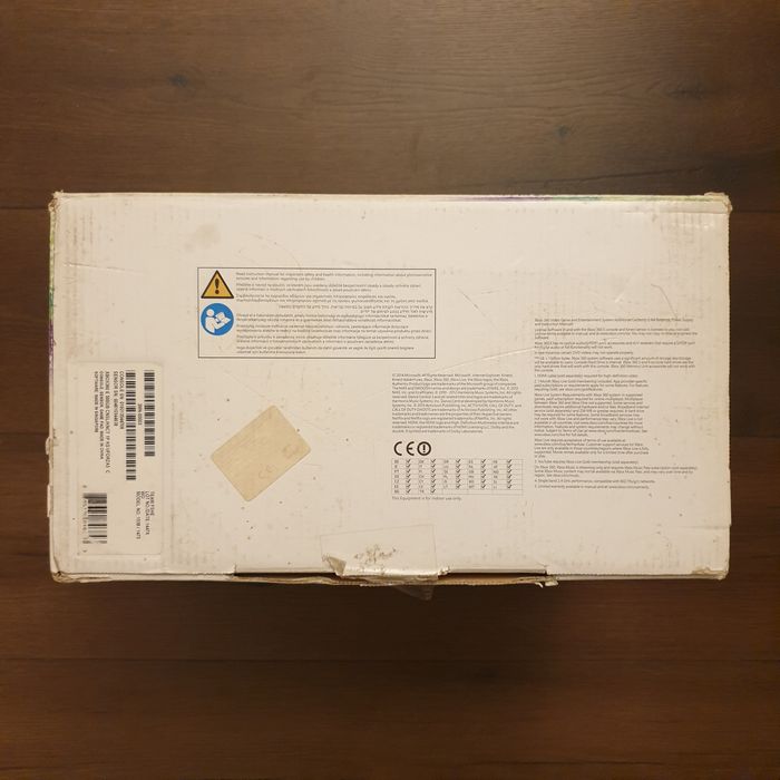 Xbox 360 E 500Gb complet la cutie cu Kinect