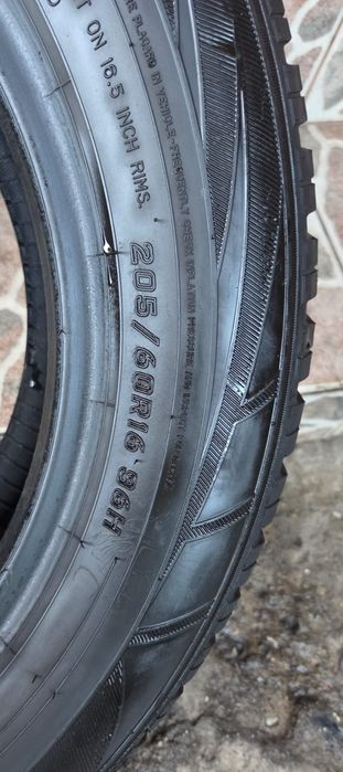 Set 4 anvelope de iarna falken EuroWinter HS01 205/60 R1696H