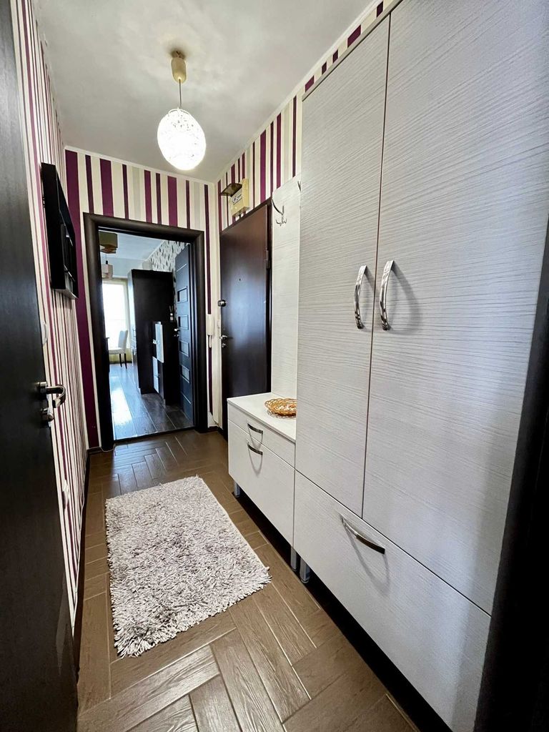 Дава се под наем Двустаен апартамент в Бургас, Изгрев - 62 кв.м за 408 € - Снимка #6