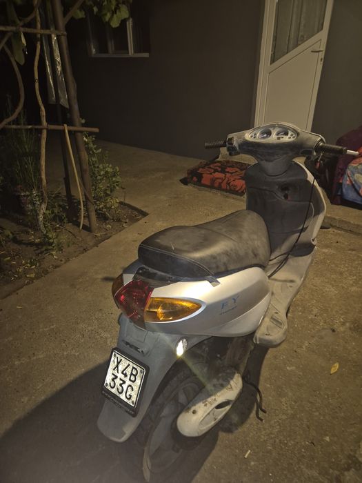 Scuter piaggo fly 80cc 2t