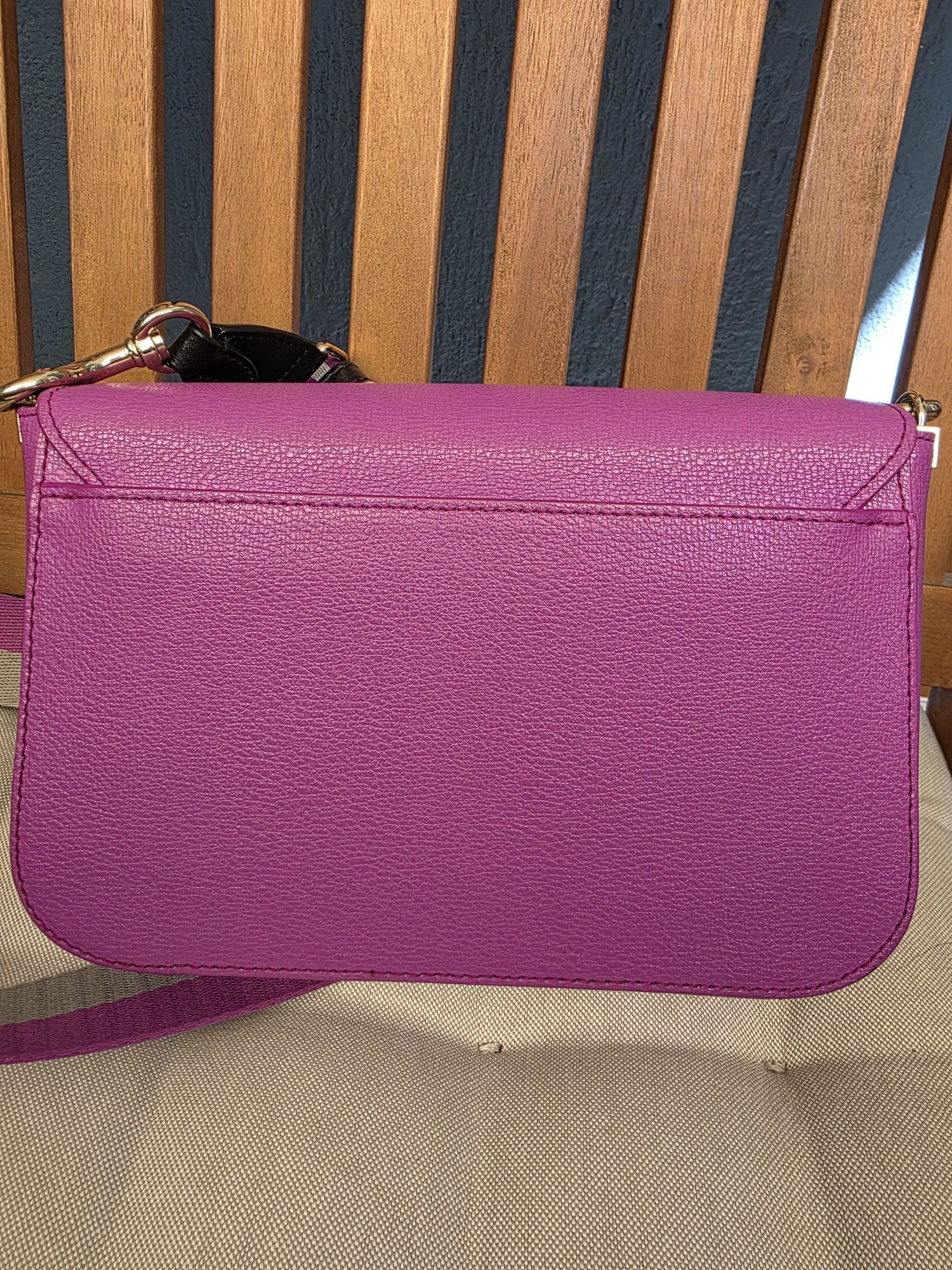 Furla metropolis чанта