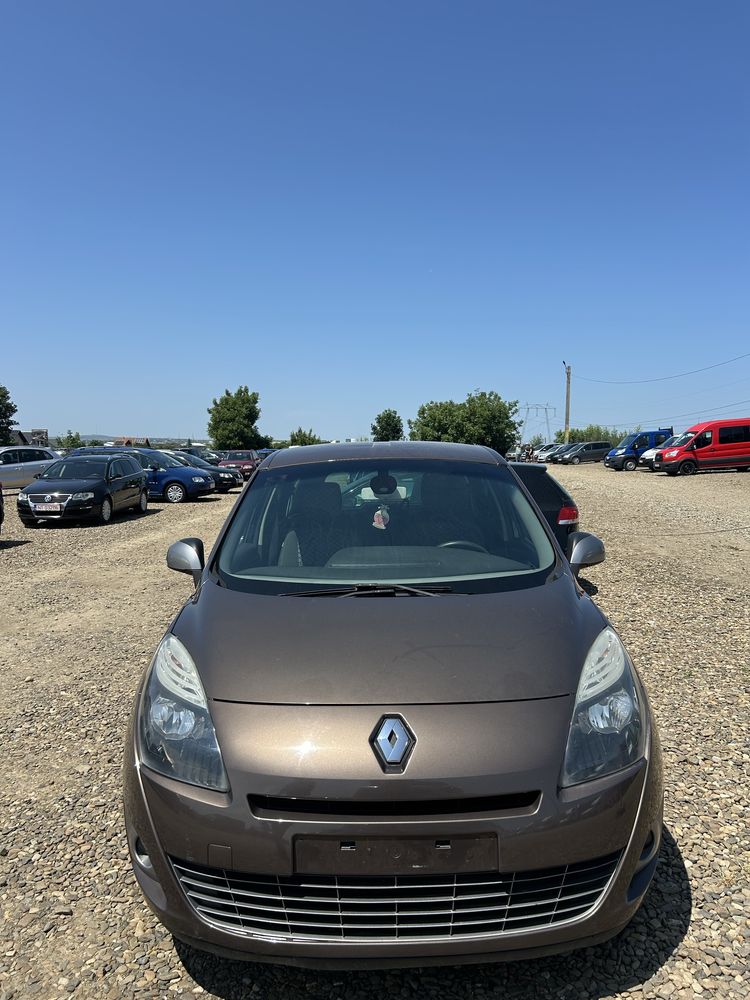 URGENT  Renault Grand Scenic 1.5 dCi