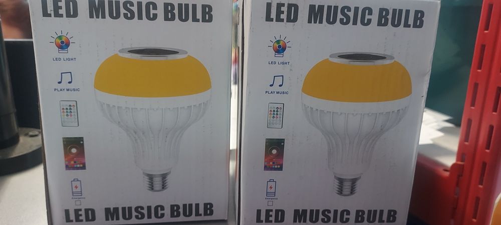 Bec Led Muzical cu telecomanda