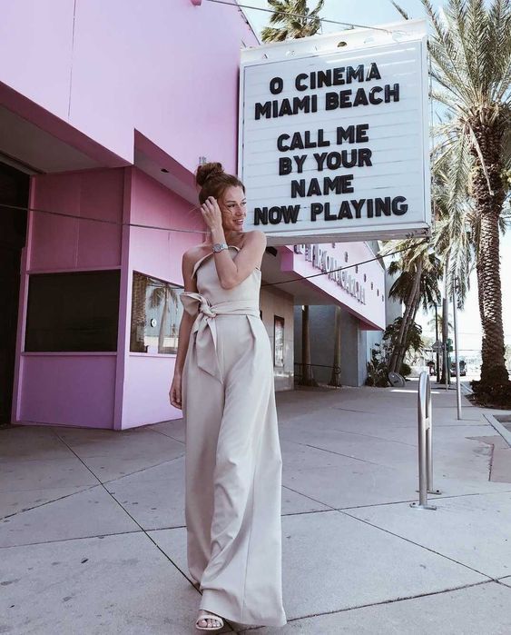 Salopetă elegantă (Pakhtusova) – roz pal (nude), mărimea S