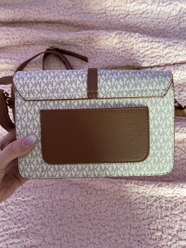Дамска чанта KORS