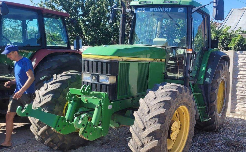 Tractor John Deere Premium 6910, an 1999, clima, 135 CP, 4x4. IMPORT