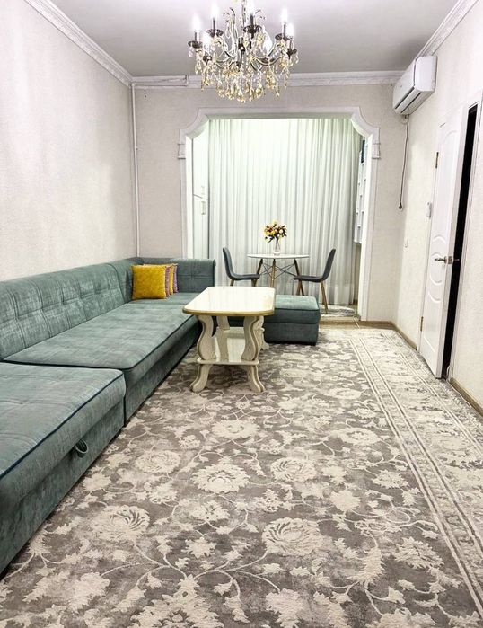 Yumshoq mebel sotiladi