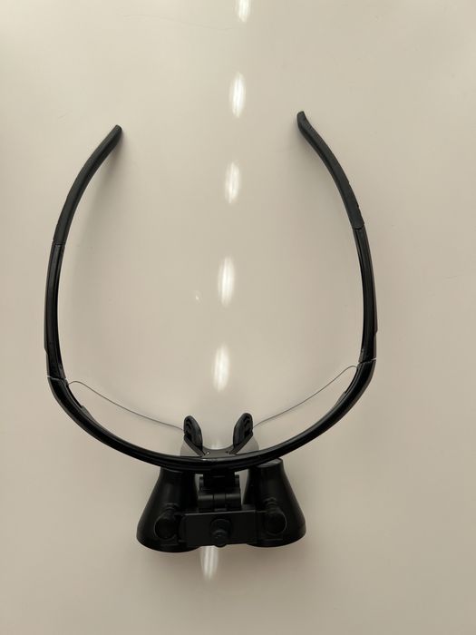 Дентални лупи 3.5х с LED светлина и батерия