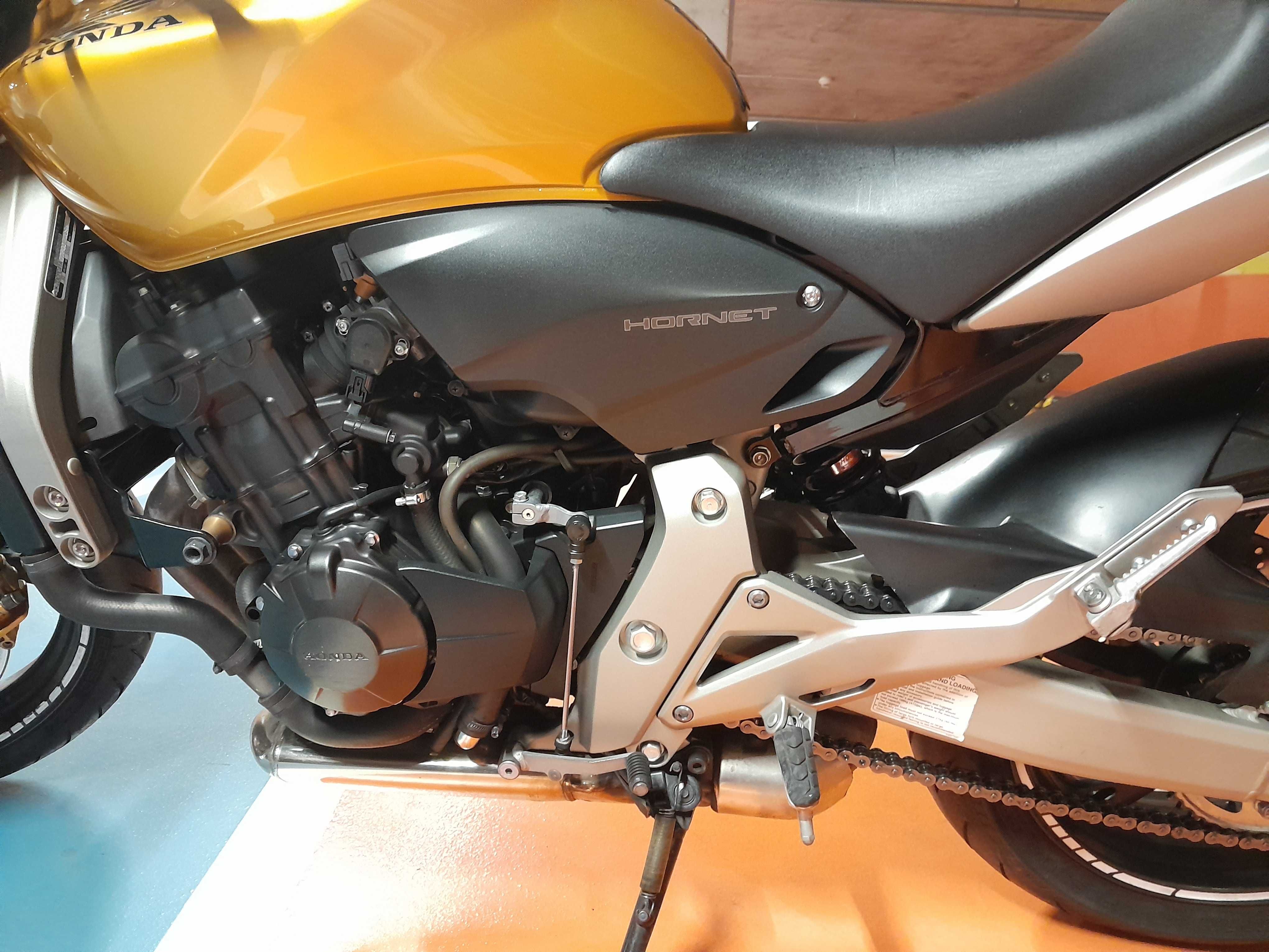 Honda hornet CB 600