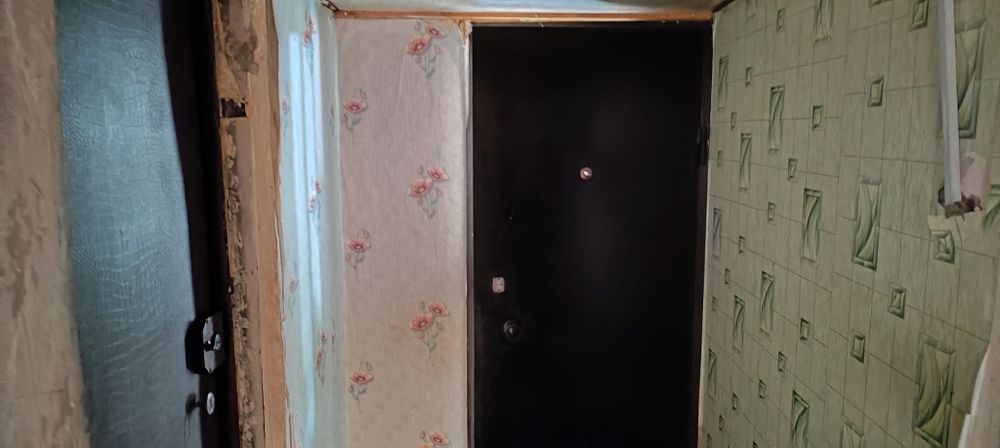 Продам однокомнатную кв. в центре Кокшетау Быв. Общежитие