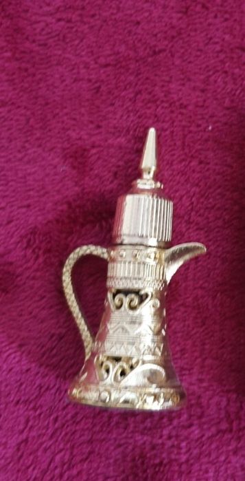 Esenta parfum arabesc original Dubai Esenta uleioasa  persistenta