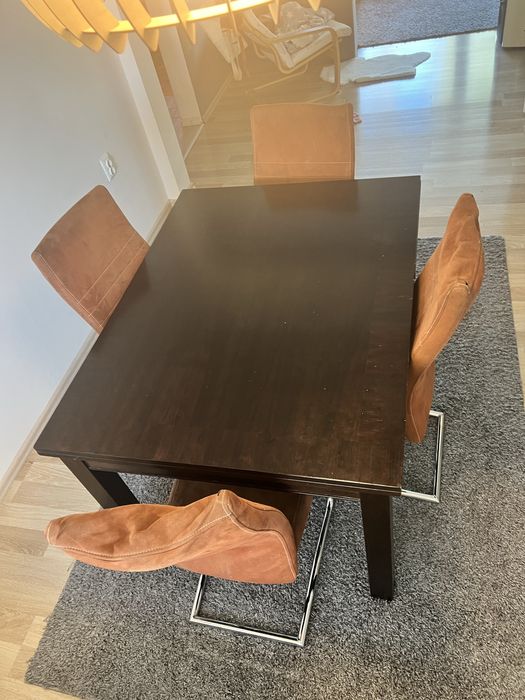 Трапезна маса с подарък 4 стола