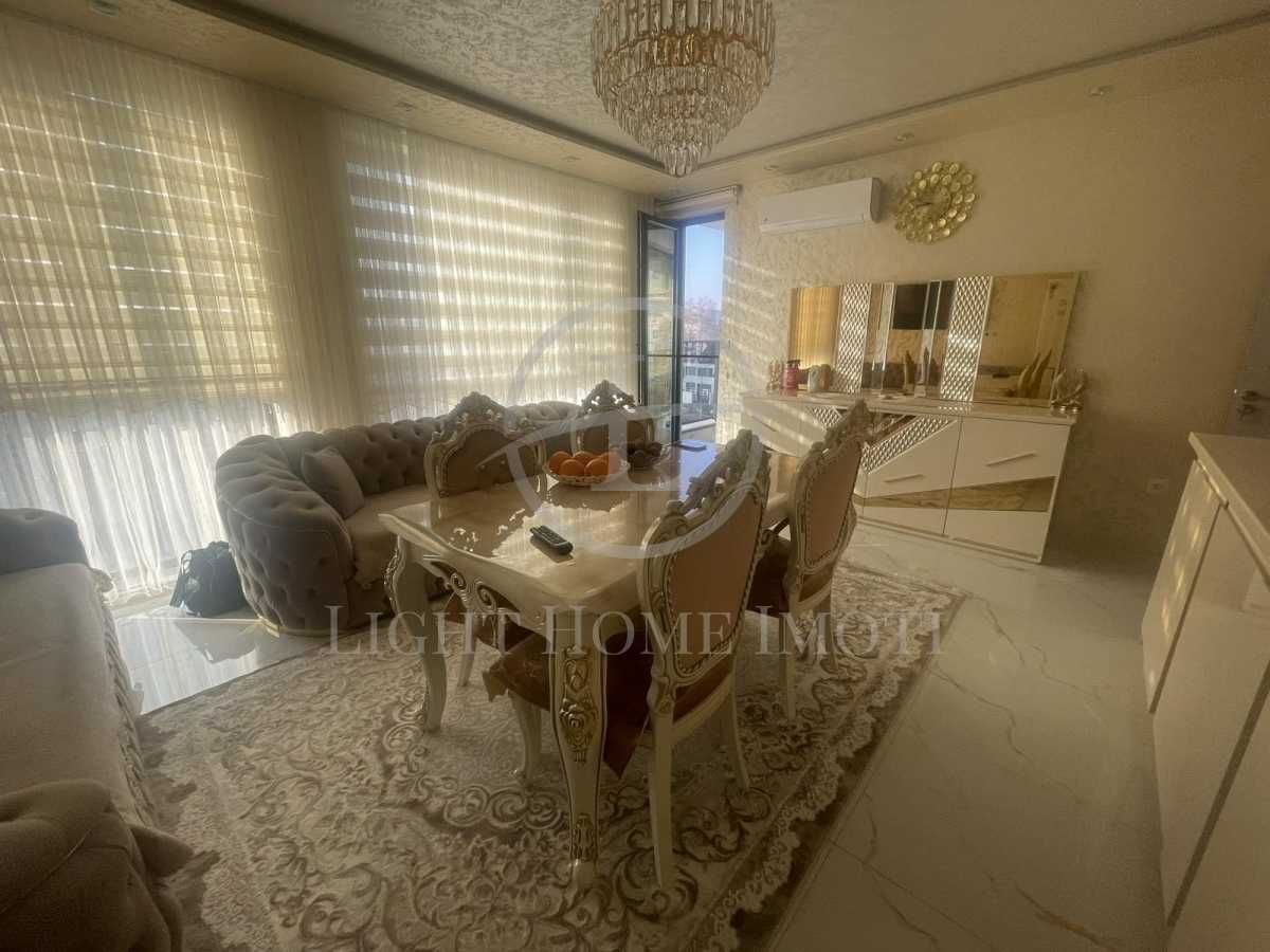 Продава се Двустаен апартамент в Пловдив, Каменица 2 - 67 кв.м за 2400 €/кв.м - Снимка #4