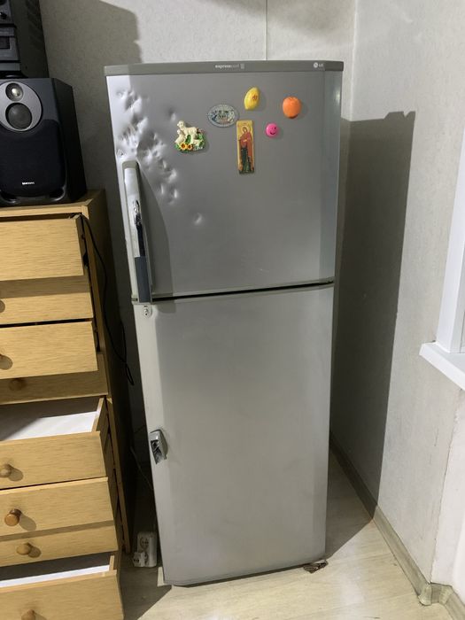 Холодильник рабочий