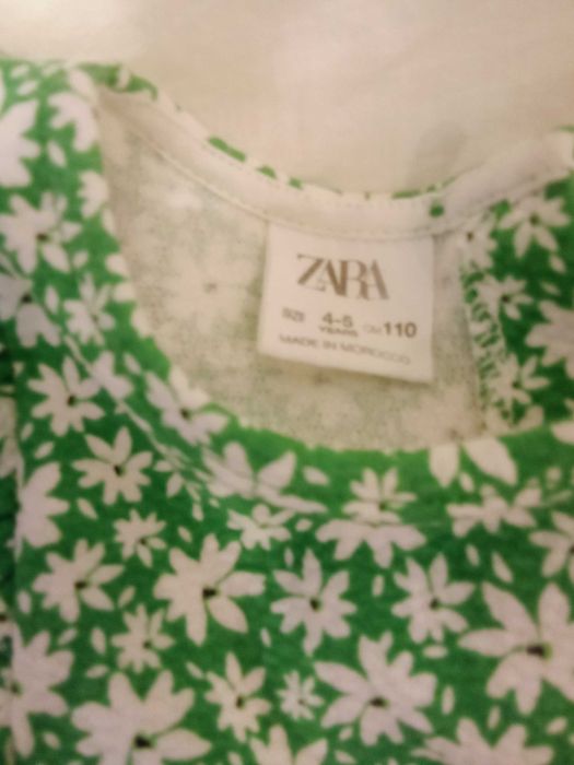 Рокля Zara 4-5 г. - 8 лв.