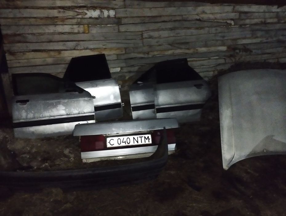 Продам запчасти на ауди 80