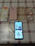Xiaomi Redmi 10C с четири резервни калъфа