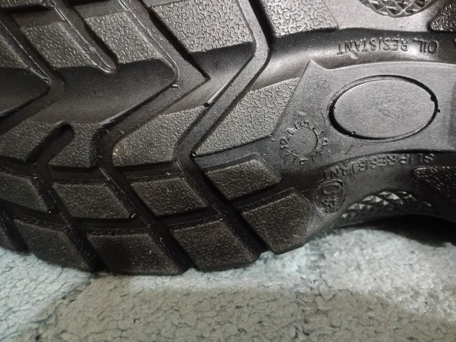 Спец ботинки  зимние