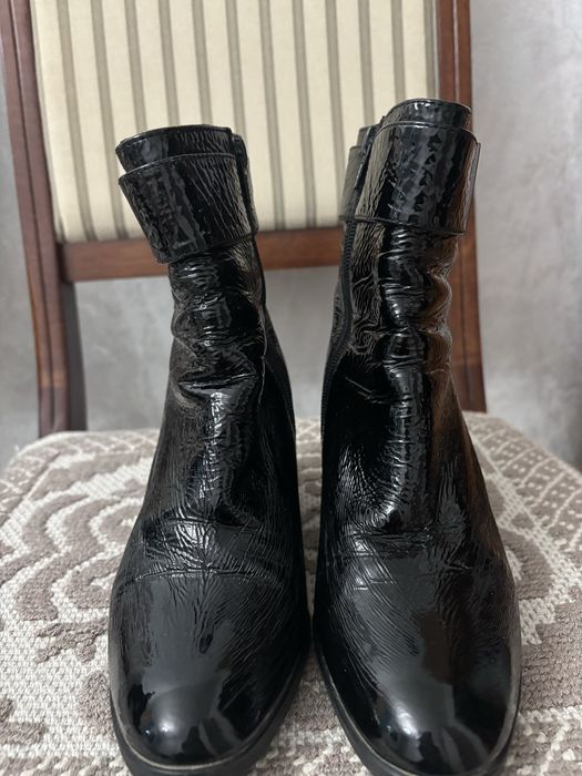 Продам осенние сапоги